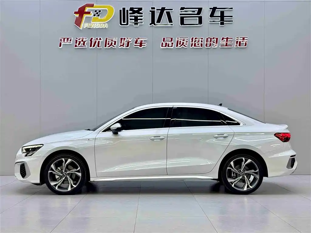 Audi A3 2023 facelift A3L Limousine 35 TFSI luxury sports model купить на сайте DeffCars