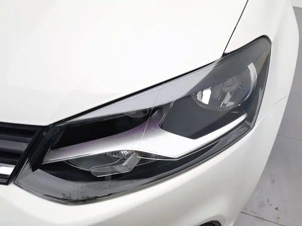 Polo 2018 1.5L automatic safe driving model купить на сайте DeffCars