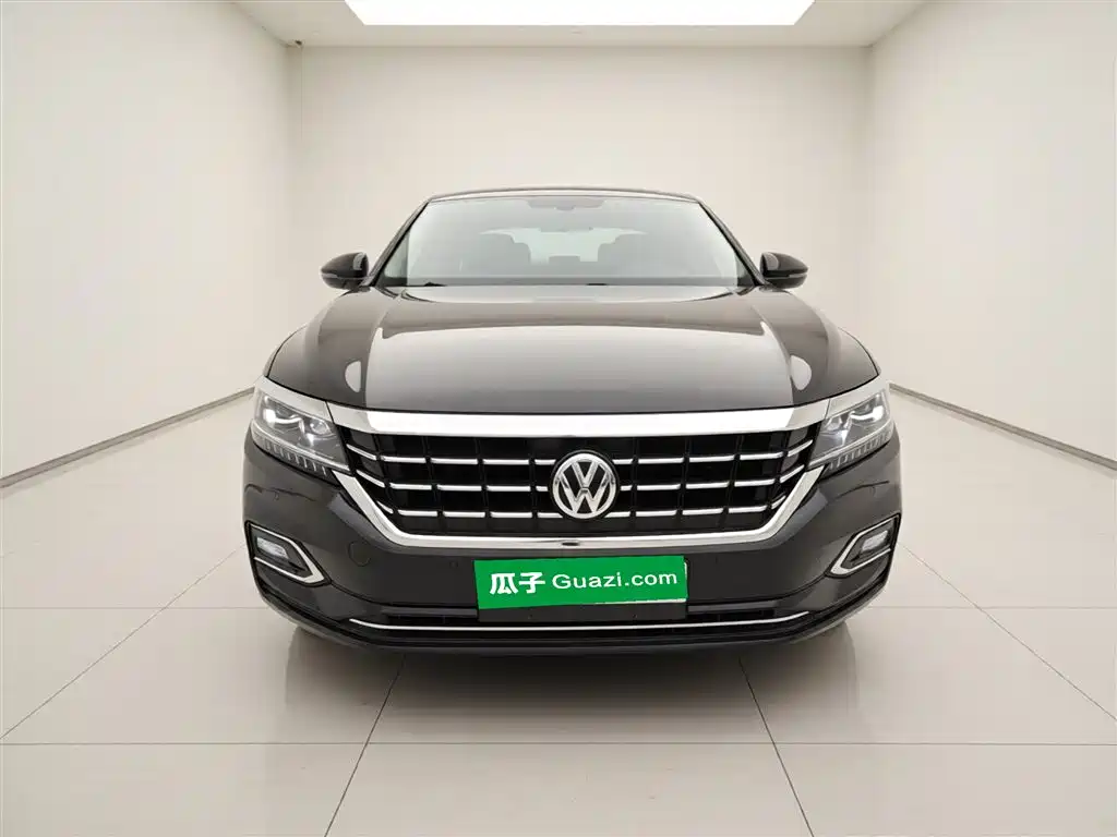 Passat 2019 330TSI Deluxe Edition National VI купить на сайте DeffCars