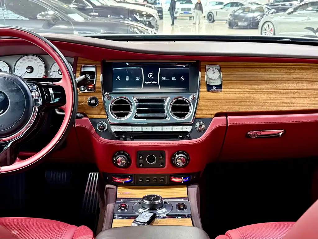 Ghost 2018 6.6T long wheelbase version купить на сайте DeffCars