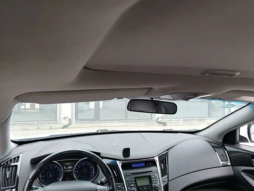 Sonata 2015 Classic 2.0L Automatic Deluxe Edition купить на сайте DeffCars