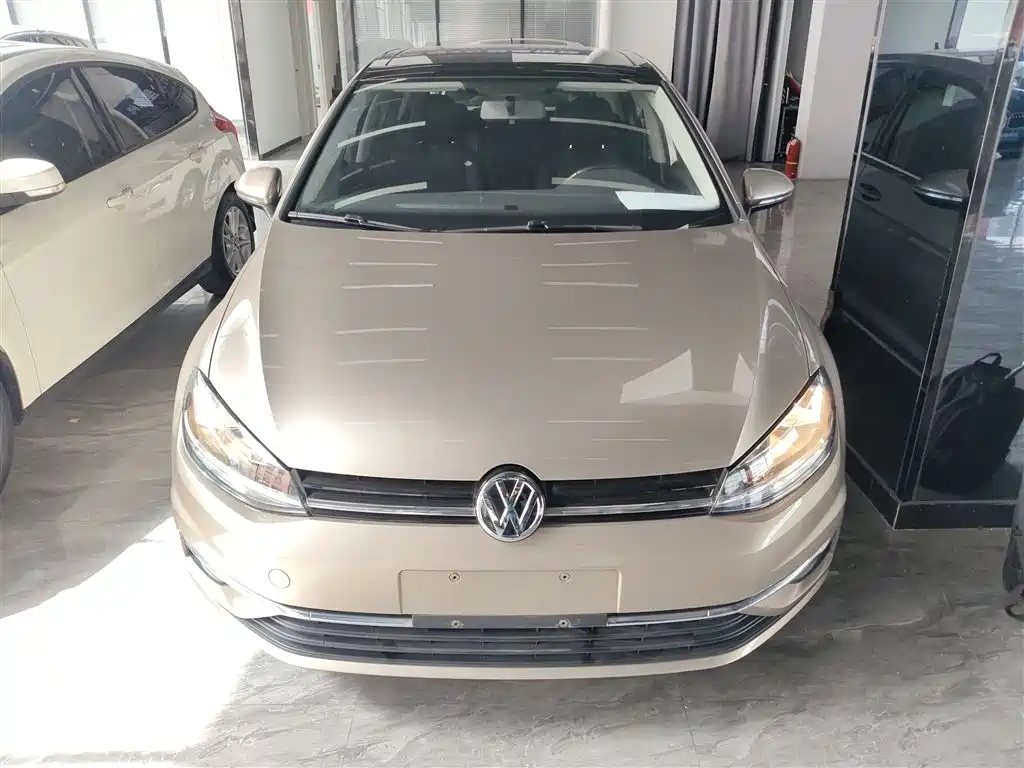 Golf 2019 200TSI DSG Comfort and Progress Edition National VI купить на сайте DeffCars