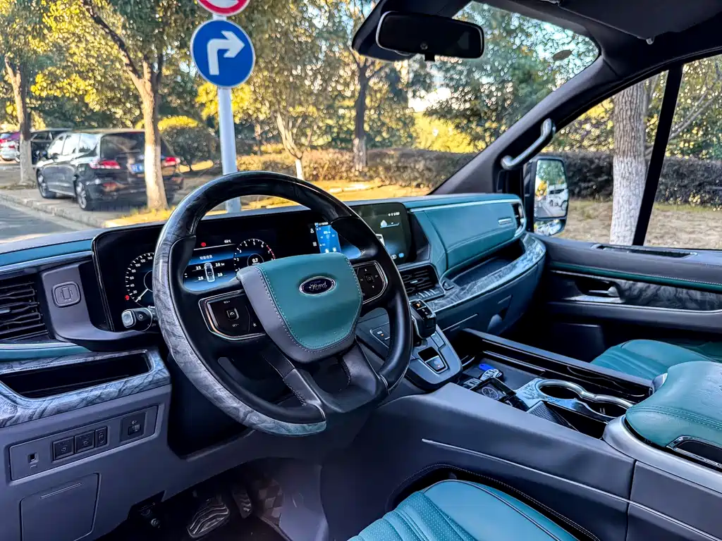 Tourio 2024 2.0T Automatic Supreme Plus Edition купить на сайте DeffCars