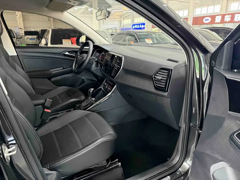 Jetta VS5 2022 280TSI Automatic Pro купить на сайте DeffCars