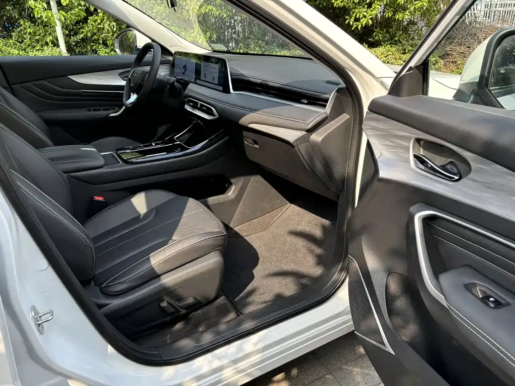 Venucia V DD-i 2025 Orca 150km Joy Travel Edition купить на сайте DeffCars