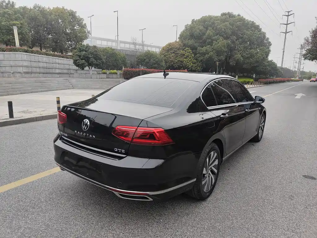 Magotan PHEV 2022 GTE luxury model купить на сайте DeffCars