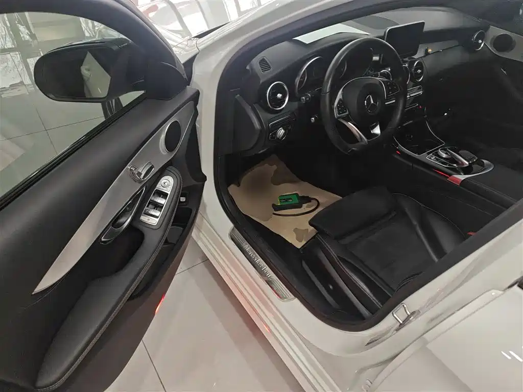 Mercedes-Benz C-Class 2017 C 200 Sports Edition купить на сайте DeffCars