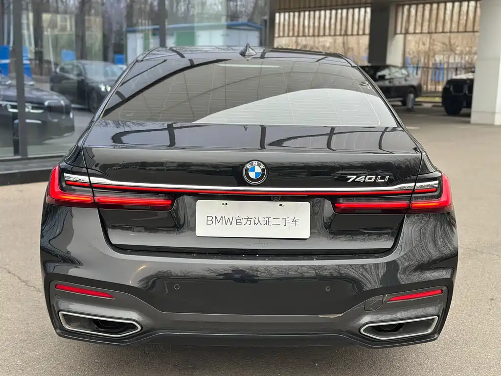 BMW 7 Series 2019 facelift 740Li leading M sports package купить на сайте DeffCars