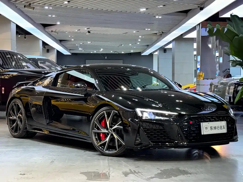 Audi R8 2022 V10 Coupe performance купить на сайте DeffCars