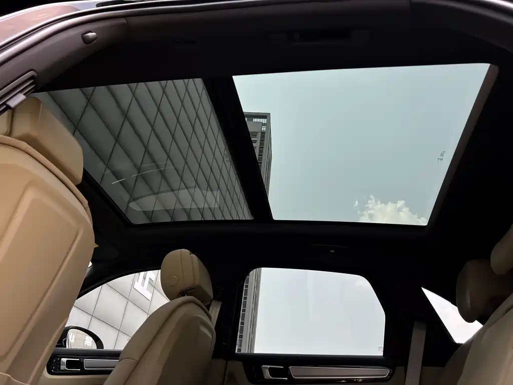 Cayenne New Energy 2023 Cayenne E-Hybrid 2.0T купить на сайте DeffCars