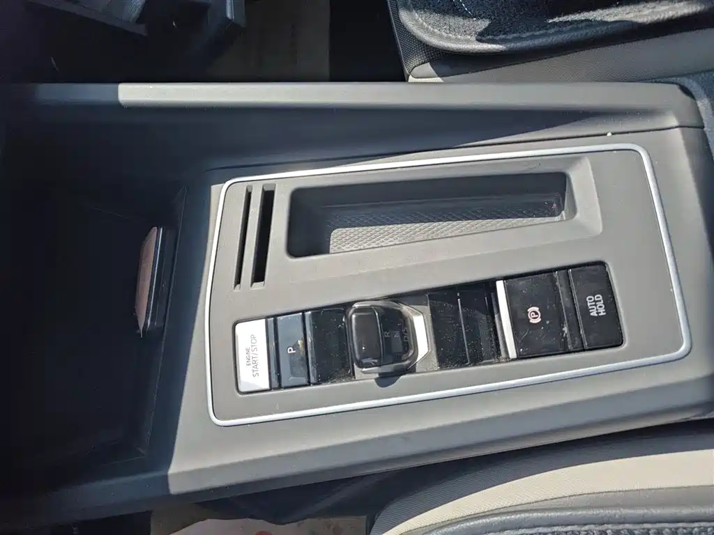 Golf 2023 facelift 280TSI DSG Pro купить на сайте DeffCars