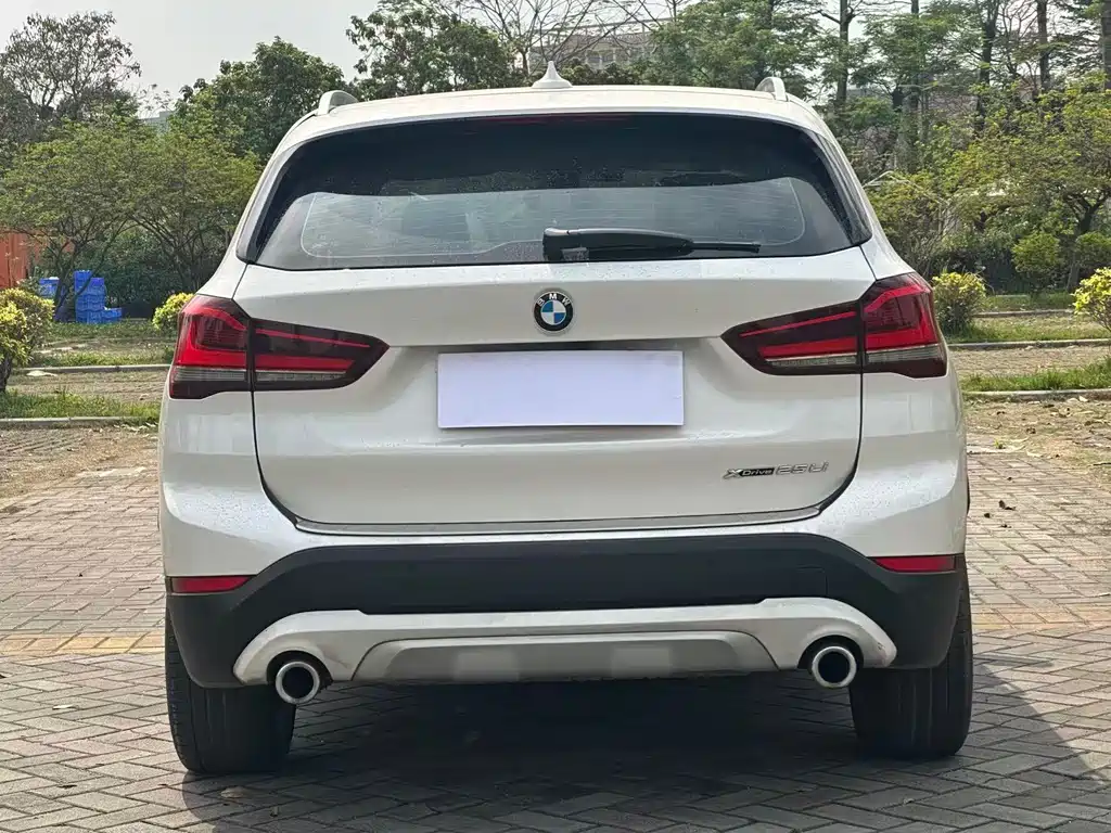 BMW X1 2022 xDrive25Li Exclusive Model купить на сайте DeffCars
