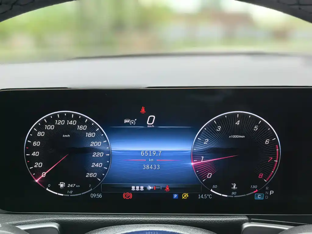 Mercedes-Benz GLB 2024 facelift GLB 200 dynamic version купить на сайте DeffCars