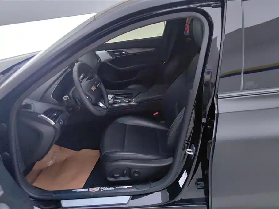 Cadillac CT5 2023 28T luxury model (standard version) купить на сайте DeffCars