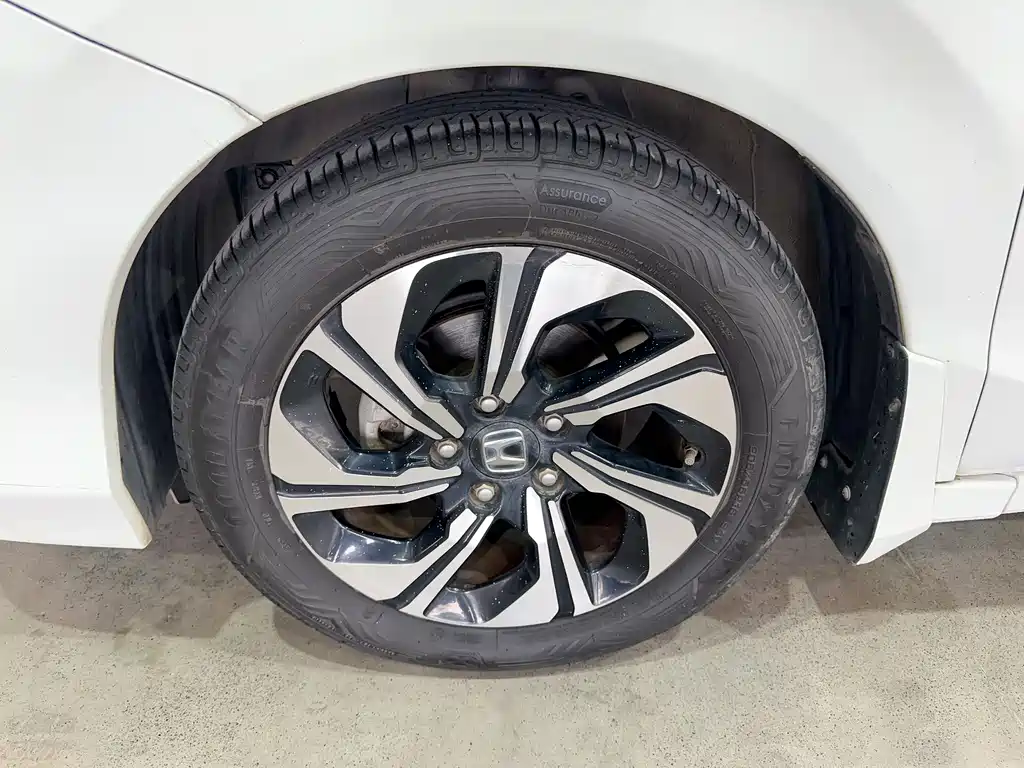 Lingpai 2016 1.8L CVT Deluxe Edition купить на сайте DeffCars