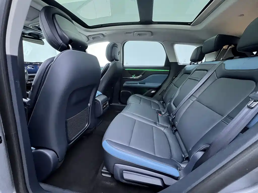 Adventurer 2024 1.5T two-wheel drive exclusive hybrid version купить на сайте DeffCars