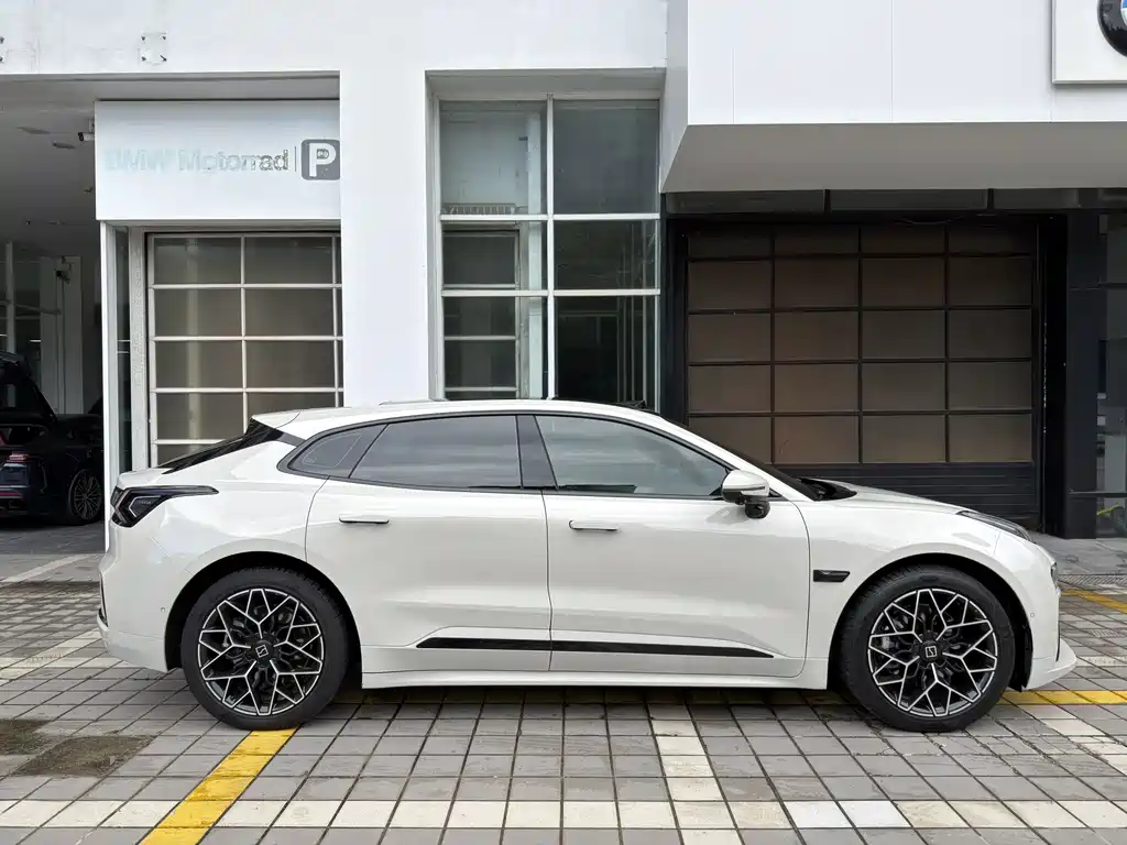 JiKrypton 001 2025 WE version 100kWh rear drive купить на сайте DeffCars