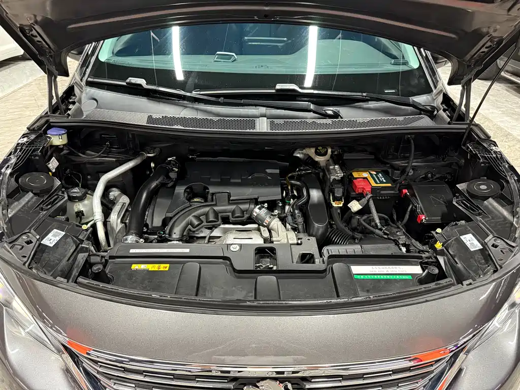 Peugeot 5008 2019 350THP 5-seater elite version купить на сайте DeffCars