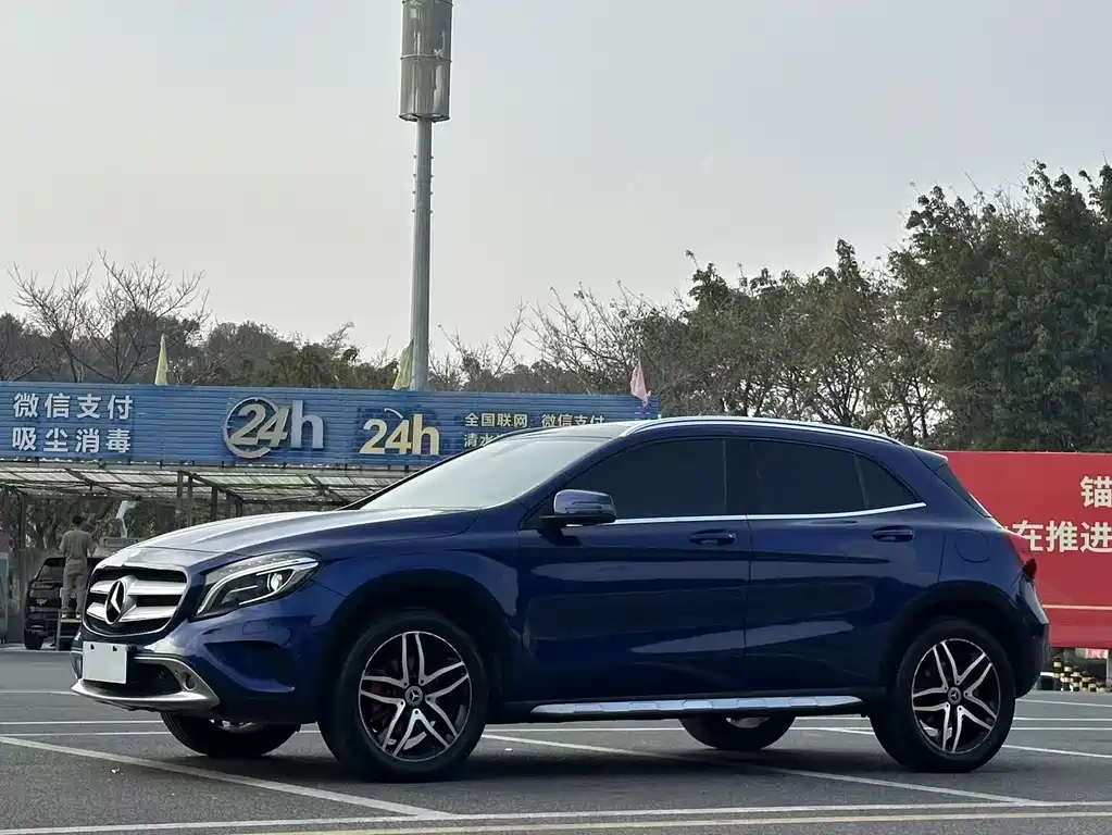 Mercedes-Benz GLA 2017 GLA 200 Fashion Model купить на сайте DeffCars