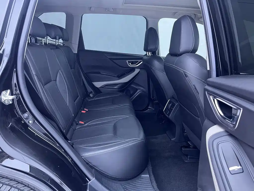Forester 2022 2.0i AWD Deluxe Edition EyeSight купить на сайте DeffCars