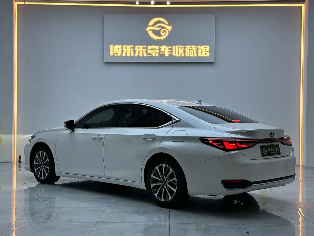 Lexus ES 2025 200 Premium Edition купить на сайте DeffCars