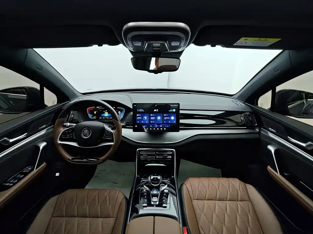 Tang New Energy 2021 DM-i 112km Premium купить на сайте DeffCars