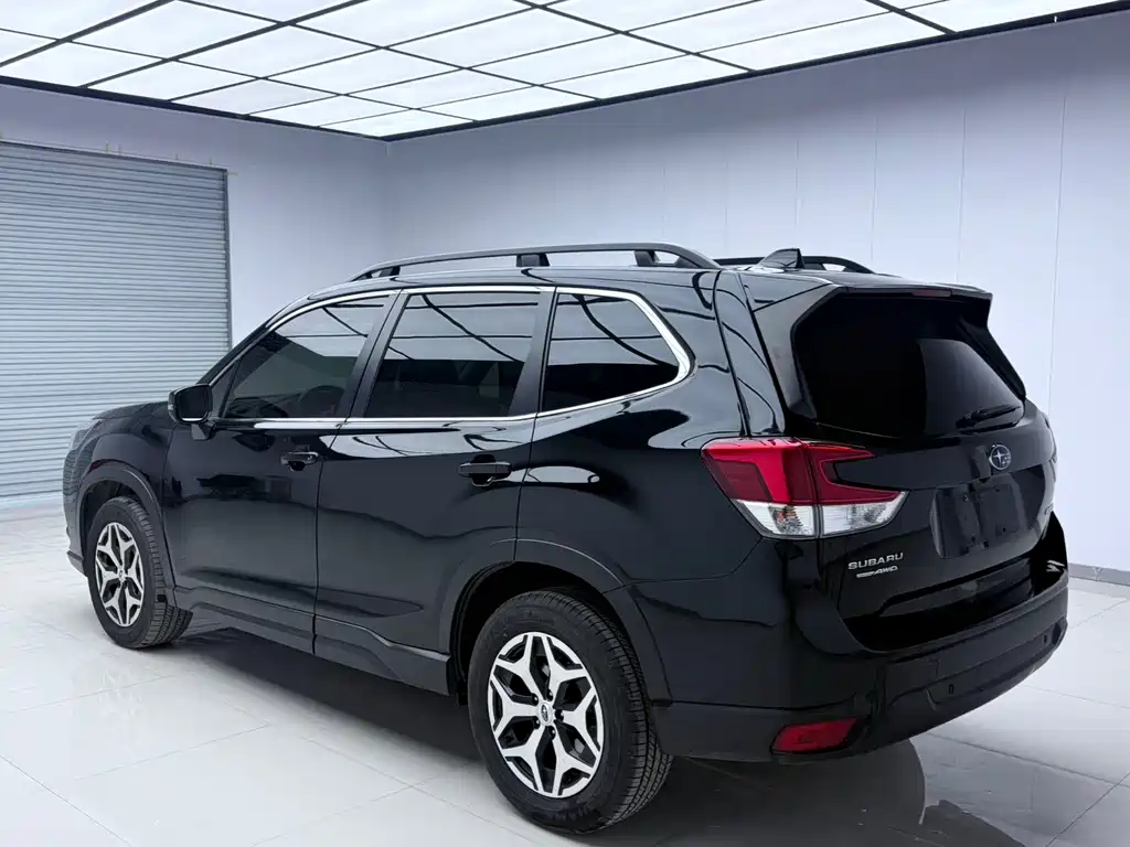 Forester 2022 2.0i AWD Deluxe Edition EyeSight купить на сайте DeffCars
