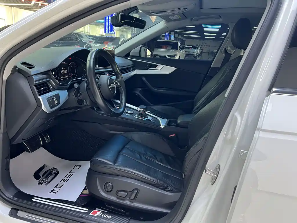 Audi A4L 2019 40 TFSI Fashion Type National VI купить на сайте DeffCars