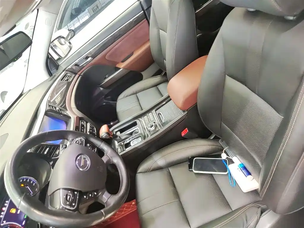 Trumpchi GS8 2017 320T four-wheel drive luxury smart connected version (seven seats) купить на сайте DeffCars