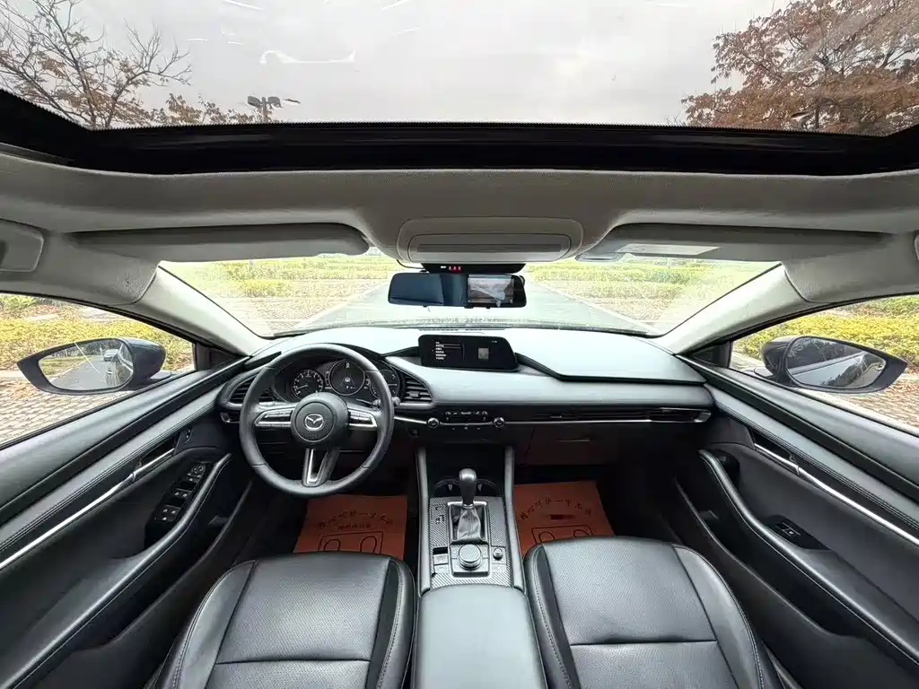 Mazda3 Angkesela 2021 2.0L Automatic Premium Edition купить на сайте DeffCars