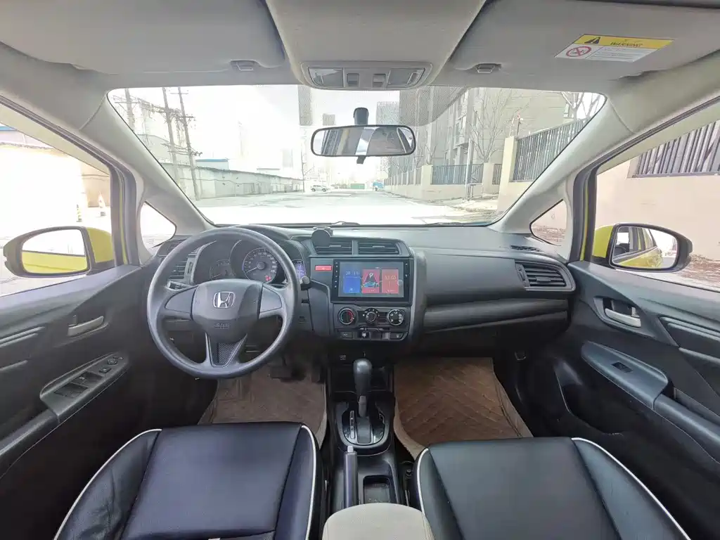 Fit 2016 1.5L LXS CVT Comfort Sunroof Edition купить на сайте DeffCars