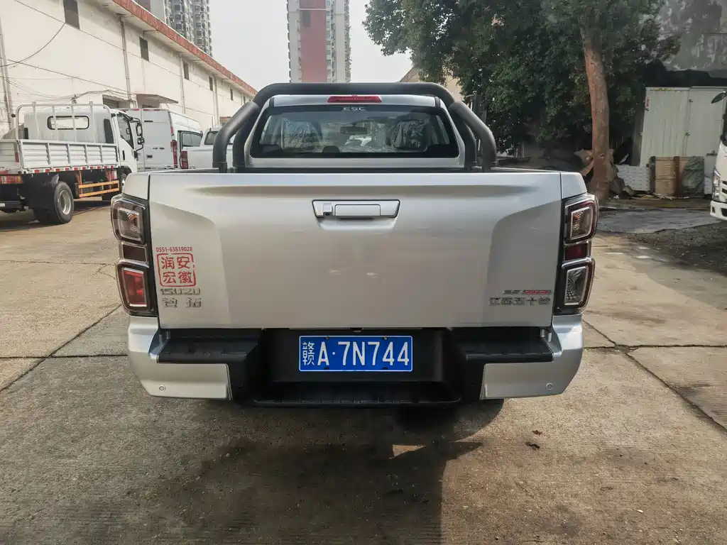 Lingtuo 2023 2.5T automatic two-wheel drive diesel pilot version long axis купить на сайте DeffCars