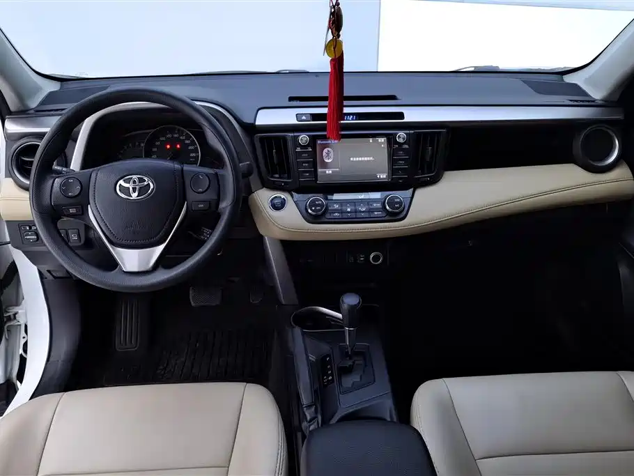 RAV4 Rongfang 2016 2.0L CVT two-wheel drive fashion version National V купить на сайте DeffCars
