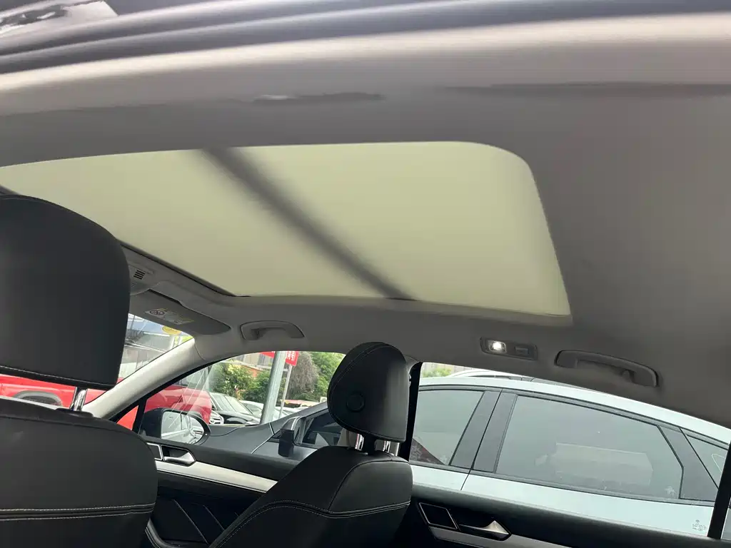 Magotan 2025 model 280TSI DSG comfort model купить на сайте DeffCars