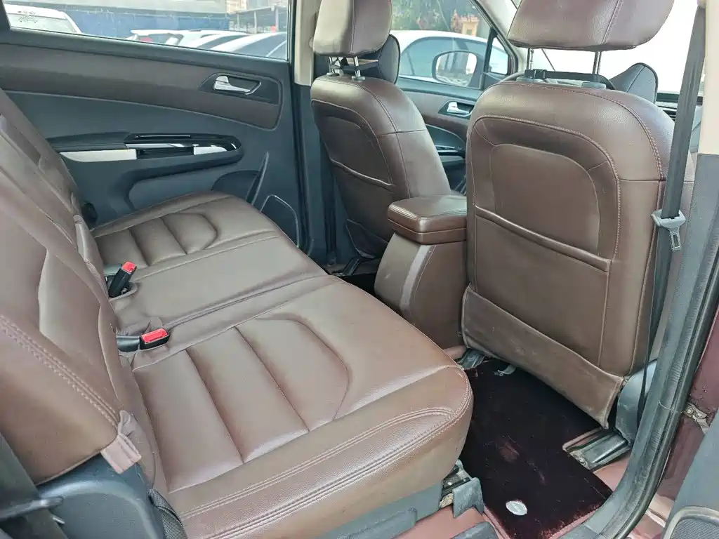 Familia F7 2017 1.5T 7-seater automatic comfort model купить на сайте DeffCars