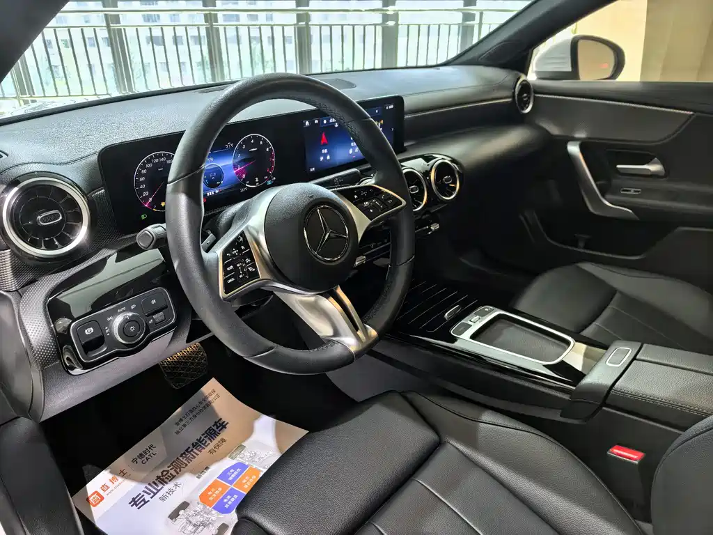 Mercedes-Benz A-Class 2023 A 180 L купить на сайте DeffCars