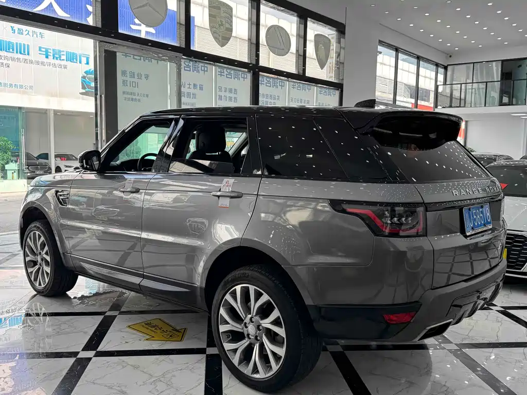 Range Rover Sport 2020 3.0 L6 SE купить на сайте DeffCars