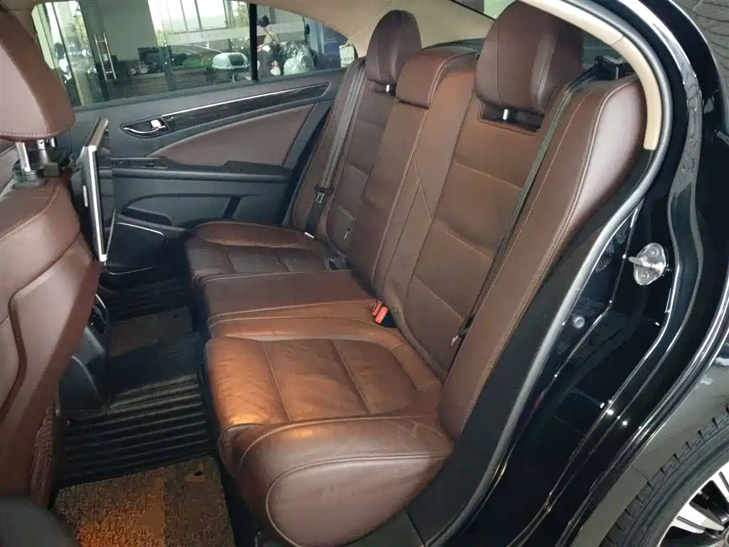 Hongqi H7 2018 2.0T Elite Edition купить на сайте DeffCars