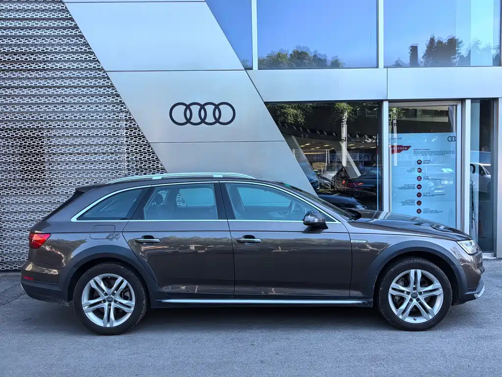 Audi A4 imported 2017 45 TFSI allroad quattro fashionable model купить на сайте DeffCars