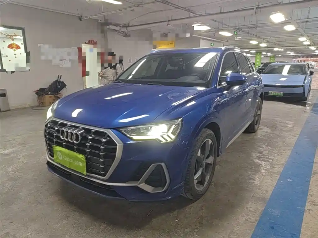 Audi Q3 2019 40 TFSI quattro fashionable and dynamic купить на сайте DeffCars