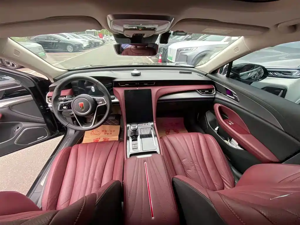 Hongqi H5 2023 2.0T Automatic Zhilianqichang Edition купить на сайте DeffCars