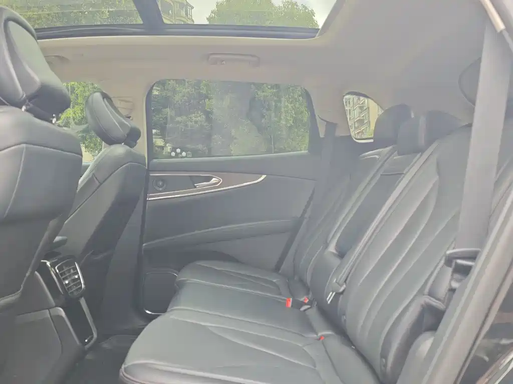 Voyager 2021 2.0T four-wheel drive elegant version купить на сайте DeffCars