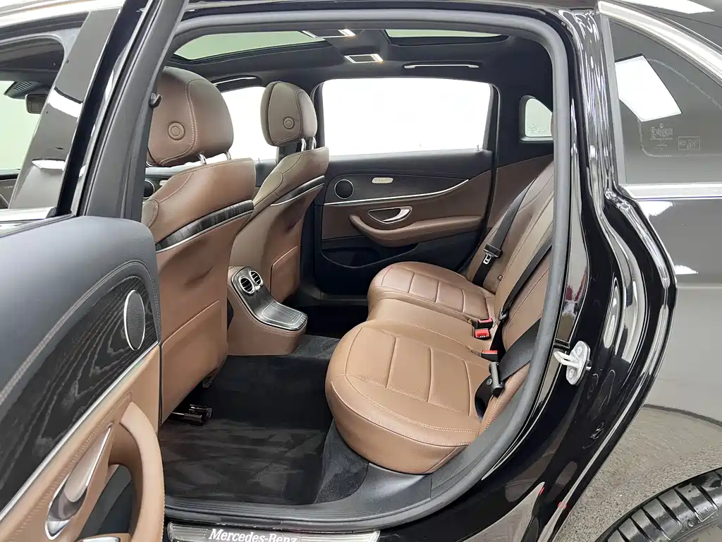 Mercedes-Benz E-Class 2021 E 300 L Sporty and Fashionable купить на сайте DeffCars