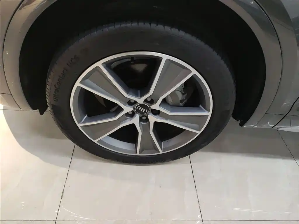 Audi Q5L 2022 45T luxury and dynamic model купить на сайте DeffCars