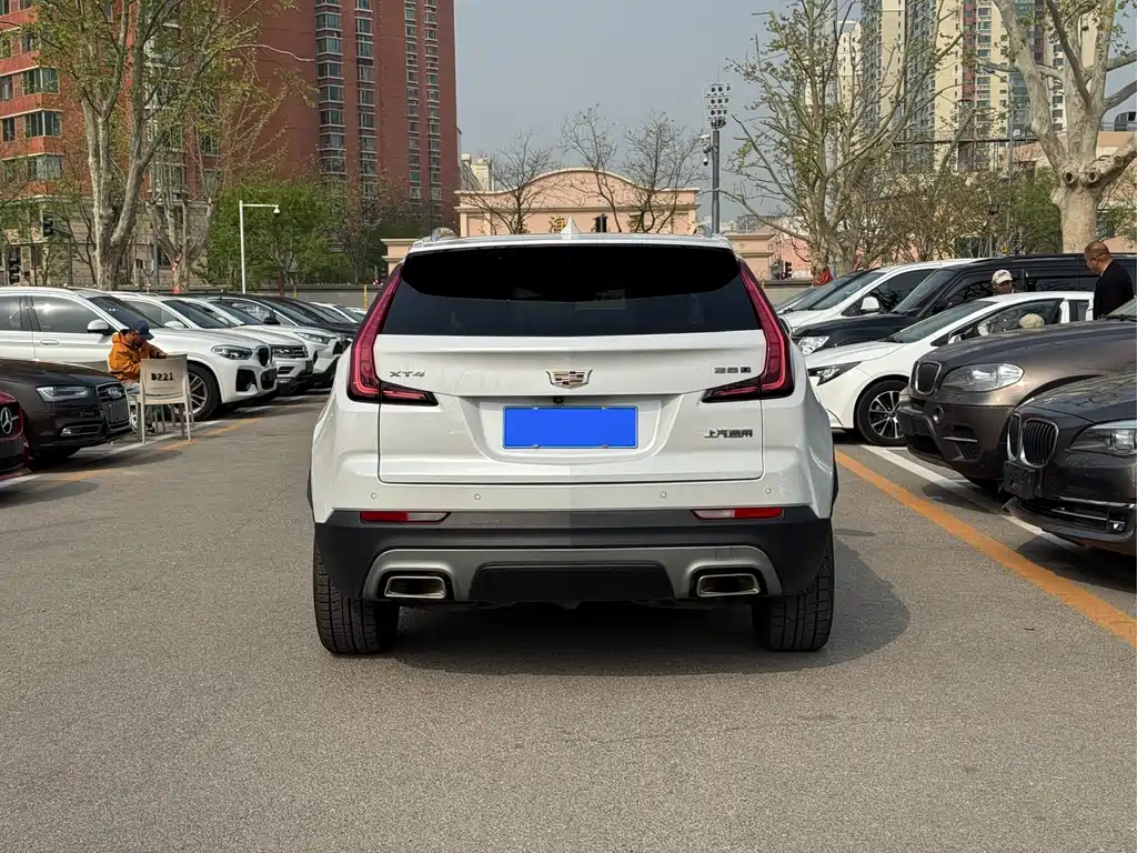 Cadillac XT4 2020 facelift 28T two-wheel drive leading model купить на сайте DeffCars