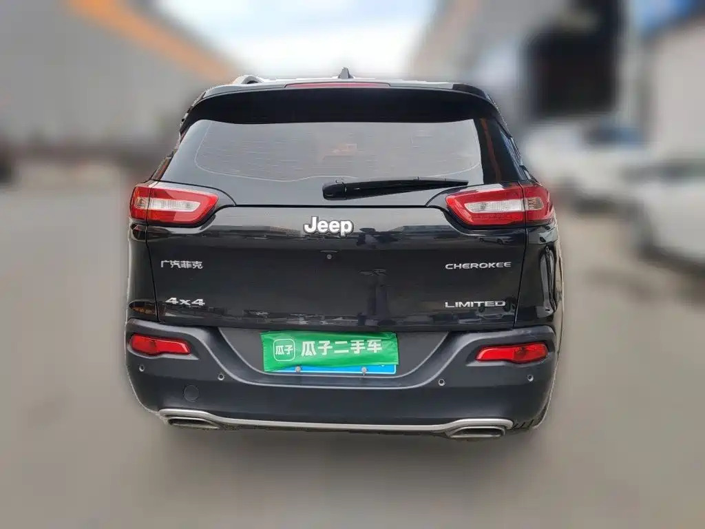Liberty Light 2016 2.4L Superior Edition купить на сайте DeffCars