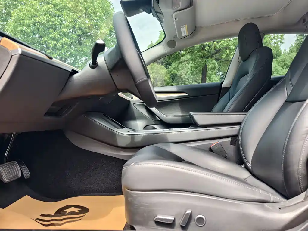 Model 3 2022 rear-wheel drive version купить на сайте DeffCars