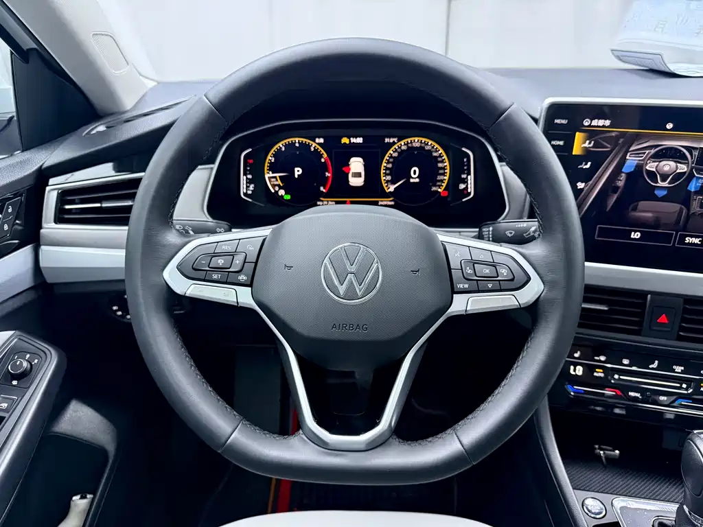 Bora 2023 200TSI DSGSenova ZhixingPRO Edition купить на сайте DeffCars