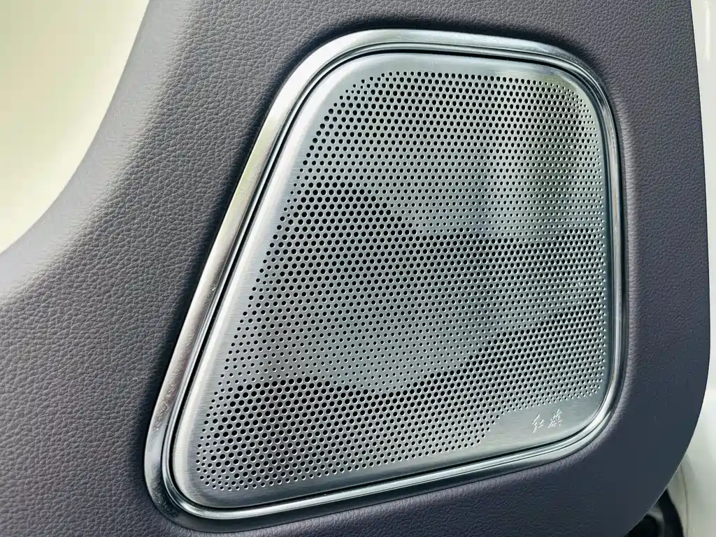 Hongqi E-HS9 2022 model 660km flag collar version four seats купить на сайте DeffCars