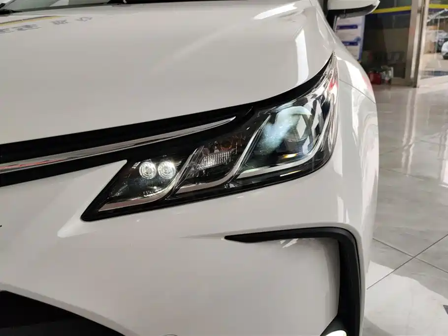 Corolla 2022 Dual Engine 1.8L E-CVT Pioneer Edition купить на сайте DeffCars